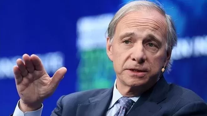 Dalio cảnh báo về